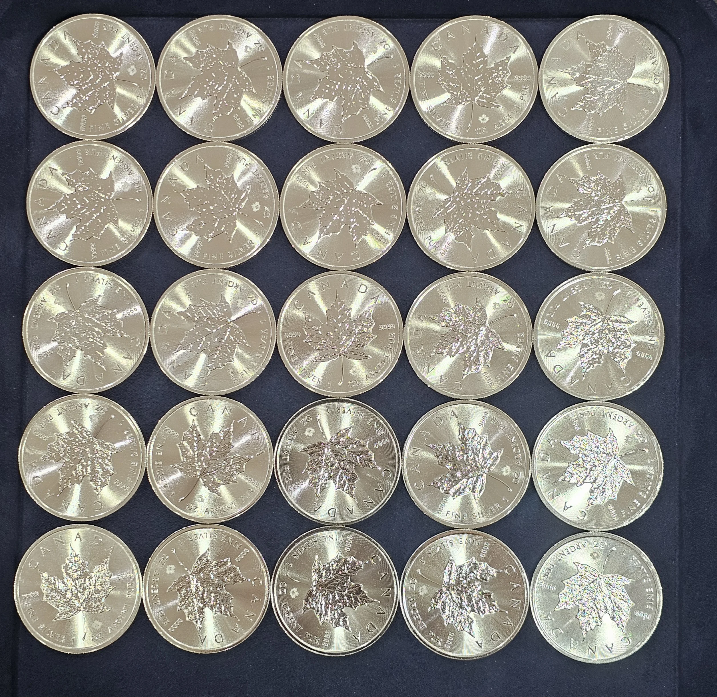 1oz Canadian Maple Leaf Silver Coin (Tube of 25) Year 2014+ image 2